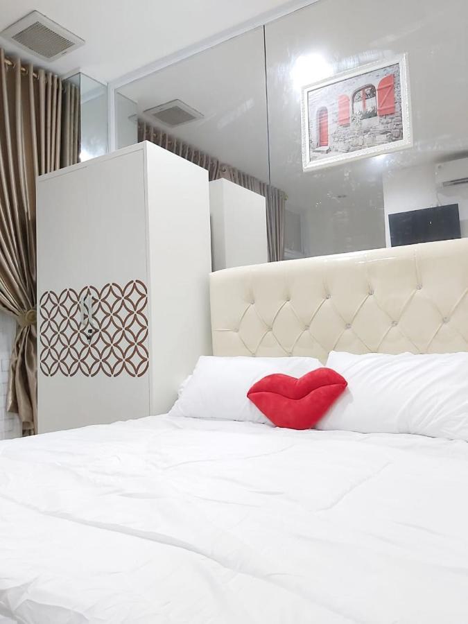 Alex Hostel 2 Palembang Bagian luar foto